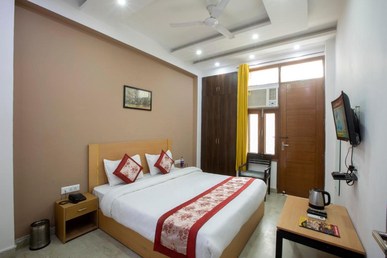 Hotel Ginger Palace - Corporate Hotel Noida Sector 62 Zewnętrze zdjęcie