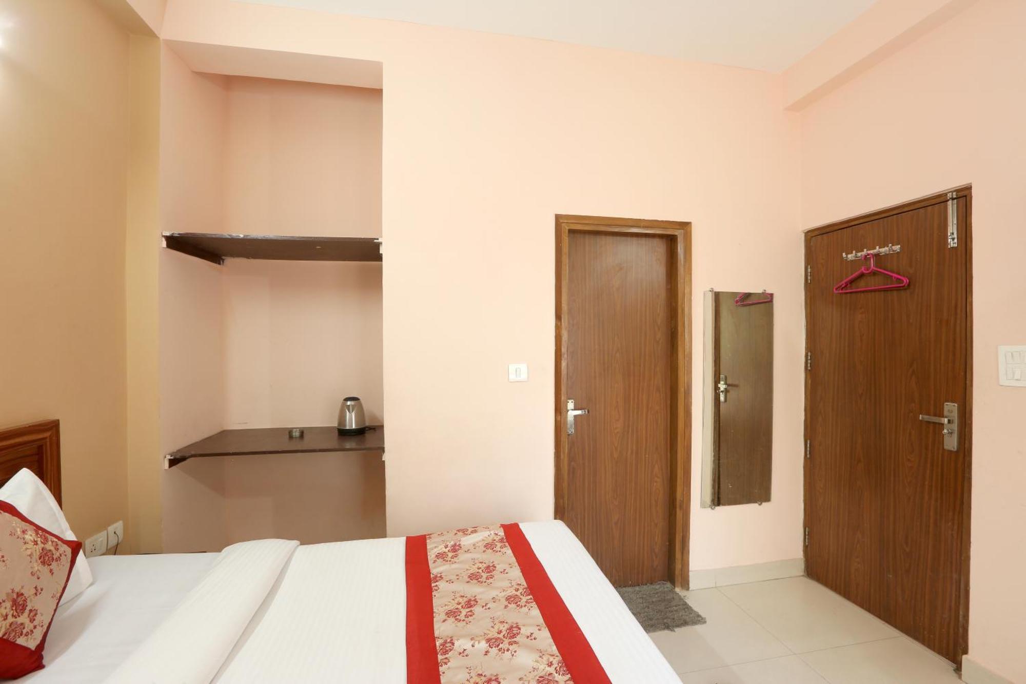 Hotel Ginger Palace - Corporate Hotel Noida Sector 62 Zewnętrze zdjęcie