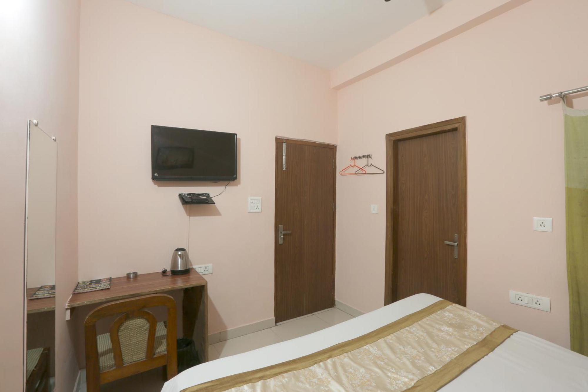 Hotel Ginger Palace - Corporate Hotel Noida Sector 62 Zewnętrze zdjęcie