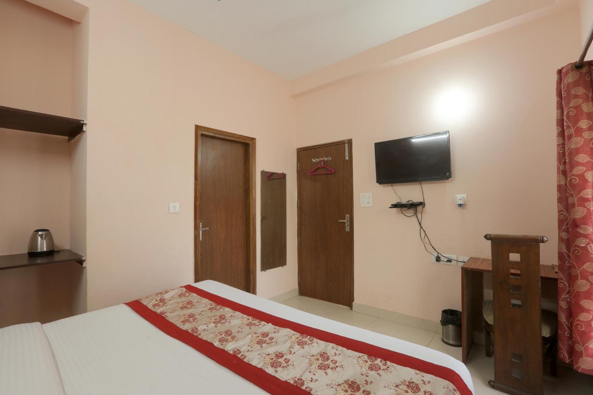 Hotel Ginger Palace - Corporate Hotel Noida Sector 62 Zewnętrze zdjęcie